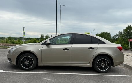Chevrolet Cruze II, 2011 год, 750 000 рублей, 4 фотография