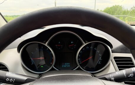 Chevrolet Cruze II, 2011 год, 750 000 рублей, 10 фотография
