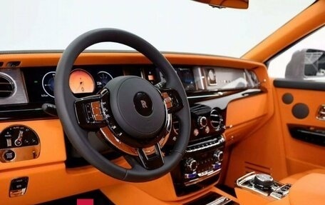 Rolls-Royce Phantom VIII, 2024 год, 113 000 000 рублей, 11 фотография