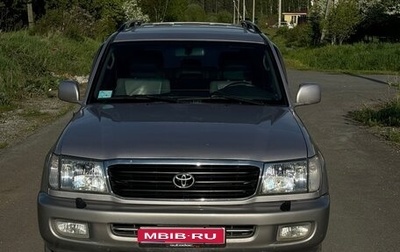 Toyota Land Cruiser 100 рестайлинг 2, 2000 год, 3 500 000 рублей, 1 фотография