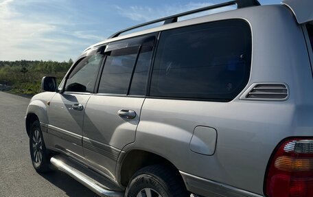 Toyota Land Cruiser 100 рестайлинг 2, 2000 год, 3 500 000 рублей, 7 фотография