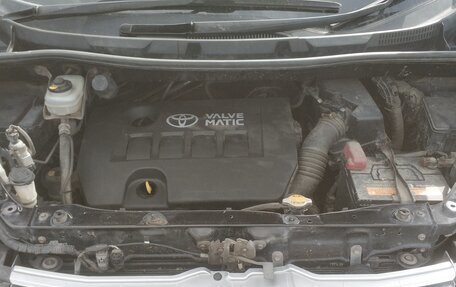 Toyota Voxy II, 2009 год, 1 400 000 рублей, 7 фотография