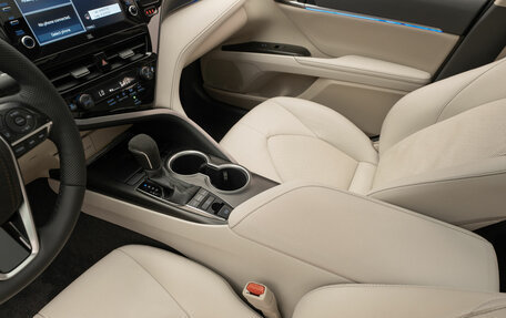 Toyota Camry, 2022 год, 3 690 000 рублей, 21 фотография