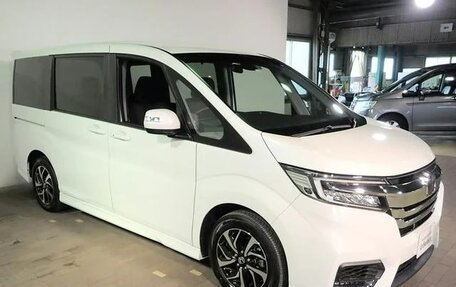 Honda Stepwgn IV, 2021 год, 2 045 000 рублей, 3 фотография