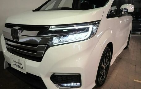 Honda Stepwgn IV, 2021 год, 2 045 000 рублей, 4 фотография