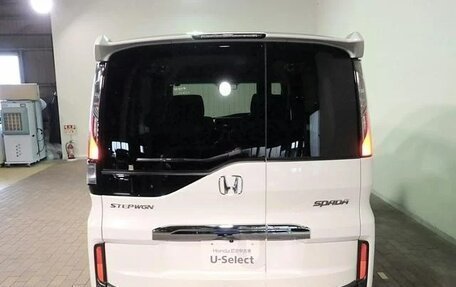 Honda Stepwgn IV, 2021 год, 2 045 000 рублей, 6 фотография