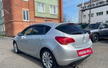 Opel Astra J, 2010 год, 599 000 рублей, 2 фотография