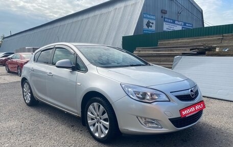 Opel Astra J, 2010 год, 599 000 рублей, 4 фотография