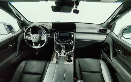 Lexus LX, 2022 год, 19 450 000 рублей, 14 фотография