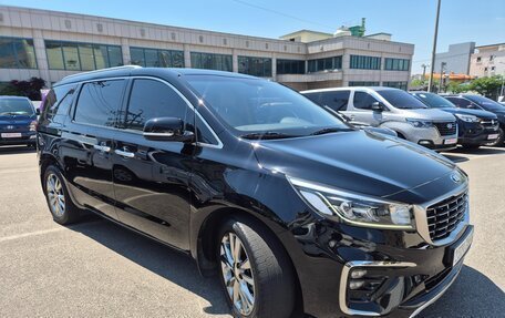 KIA Carnival III, 2021 год, 2 050 013 рублей, 3 фотография