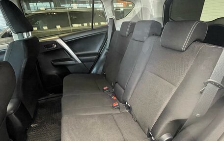 Toyota RAV4, 2019 год, 2 599 000 рублей, 10 фотография