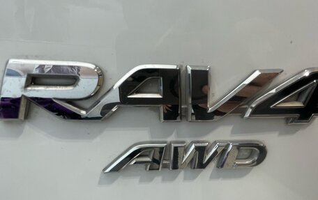 Toyota RAV4, 2019 год, 2 599 000 рублей, 22 фотография