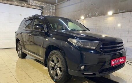 Toyota Highlander III, 2011 год, 2 250 000 рублей, 15 фотография