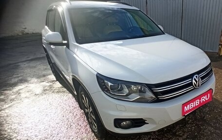 Volkswagen Tiguan I, 2013 год, 1 600 000 рублей, 2 фотография