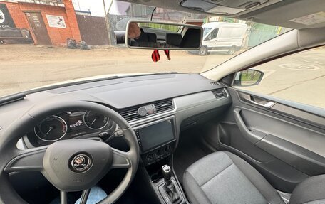 Skoda Rapid I, 2018 год, 1 050 000 рублей, 10 фотография