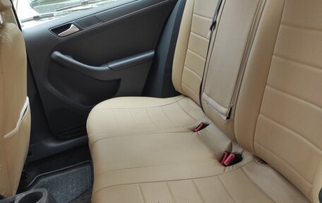 Volkswagen Jetta VI, 2015 год, 1 150 000 рублей, 2 фотография