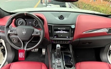Maserati Levante I, 2022 год, 5 000 100 рублей, 7 фотография