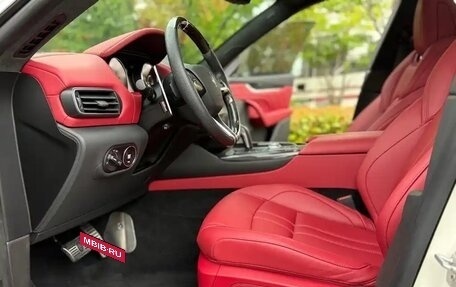 Maserati Levante I, 2022 год, 5 000 100 рублей, 13 фотография