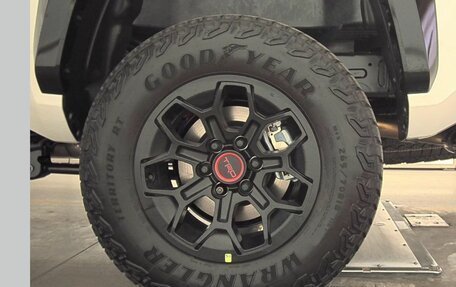 Toyota Tacoma, 2025 год, 9 900 000 рублей, 11 фотография