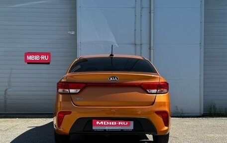 KIA Rio IV, 2017 год, 990 000 рублей, 6 фотография