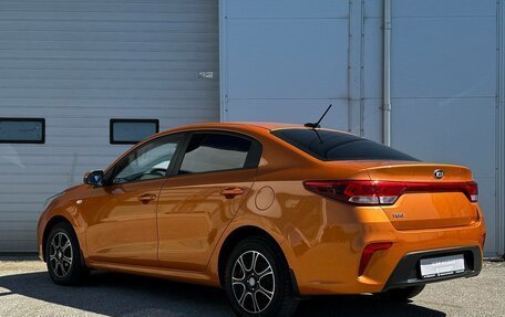 KIA Rio IV, 2017 год, 990 000 рублей, 8 фотография
