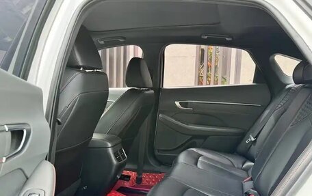 Hyundai Sonata VIII, 2022 год, 1 500 100 рублей, 8 фотография