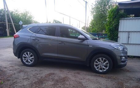 Hyundai Tucson III, 2019 год, 2 400 000 рублей, 2 фотография