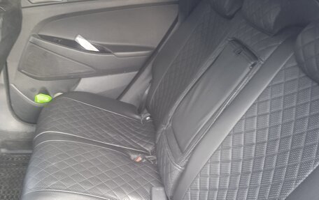 Hyundai Tucson III, 2019 год, 2 400 000 рублей, 10 фотография