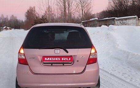 Honda Fit III, 2002 год, 380 000 рублей, 4 фотография