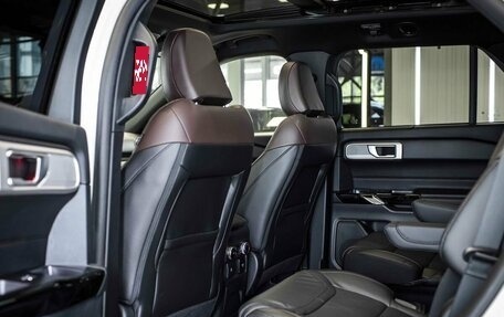 Ford Explorer VI, 2023 год, 8 999 999 рублей, 17 фотография