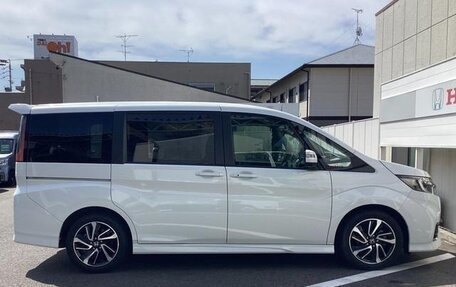Honda Stepwgn, 2022 год, 1 795 000 рублей, 4 фотография