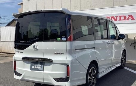 Honda Stepwgn, 2022 год, 1 795 000 рублей, 7 фотография