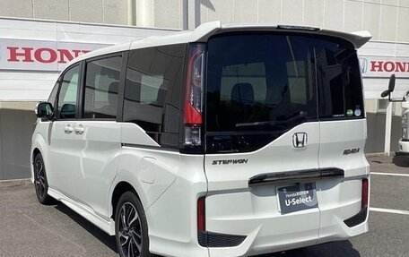 Honda Stepwgn, 2022 год, 1 795 000 рублей, 8 фотография