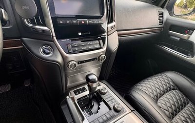 Toyota Land Cruiser 200, 2015 год, 5 640 000 рублей, 1 фотография