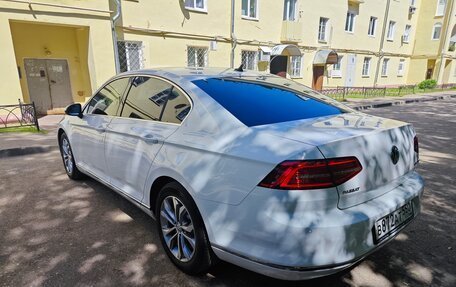 Volkswagen Passat B8 рестайлинг, 2015 год, 1 590 000 рублей, 6 фотография