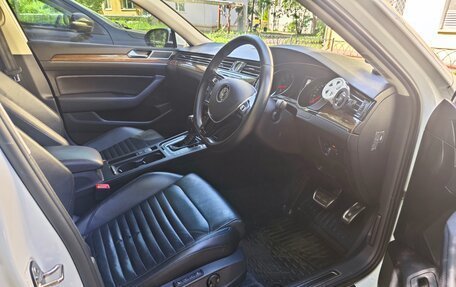 Volkswagen Passat B8 рестайлинг, 2015 год, 1 590 000 рублей, 8 фотография