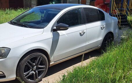 Volkswagen Passat B7, 2011 год, 925 000 рублей, 5 фотография