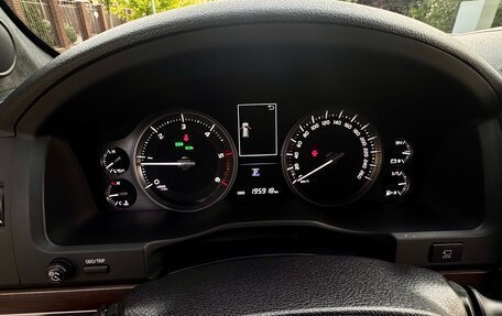 Toyota Land Cruiser 200, 2015 год, 5 640 000 рублей, 4 фотография