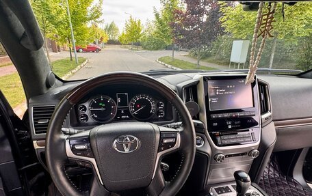 Toyota Land Cruiser 200, 2015 год, 5 640 000 рублей, 3 фотография