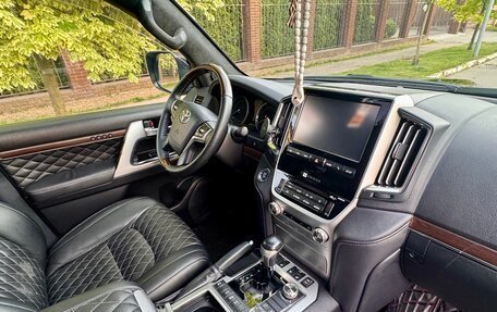 Toyota Land Cruiser 200, 2015 год, 5 640 000 рублей, 7 фотография