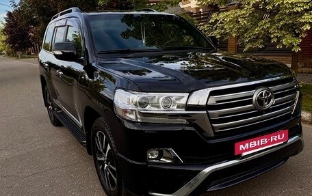 Toyota Land Cruiser 200, 2015 год, 5 640 000 рублей, 10 фотография