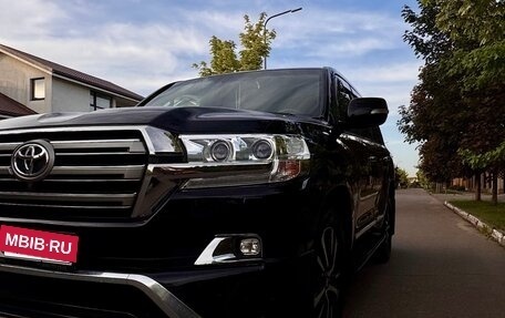 Toyota Land Cruiser 200, 2015 год, 5 640 000 рублей, 12 фотография