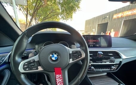 BMW 5 серия, 2019 год, 3 300 000 рублей, 15 фотография