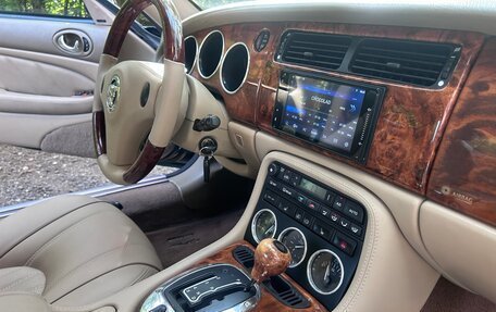 Jaguar XKR II, 2003 год, 3 300 000 рублей, 13 фотография