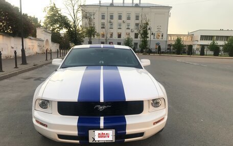 Ford Mustang VI рестайлинг, 2008 год, 2 200 000 рублей, 2 фотография