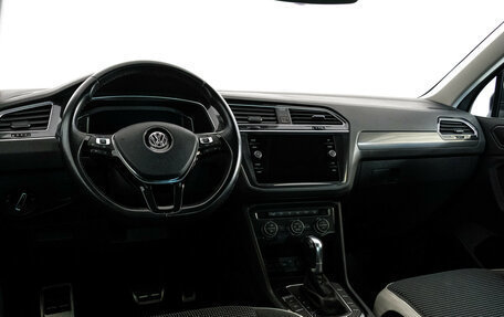 Volkswagen Tiguan II, 2019 год, 2 649 000 рублей, 11 фотография