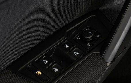 Volkswagen Tiguan II, 2019 год, 2 649 000 рублей, 22 фотография