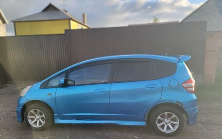 Honda Fit III, 2008 год, 680 000 рублей, 4 фотография