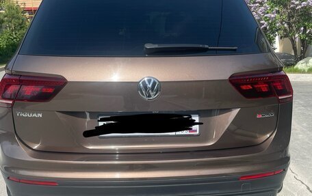 Volkswagen Tiguan II, 2018 год, 2 950 000 рублей, 2 фотография