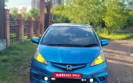 Honda Fit III, 2008 год, 680 000 рублей, 2 фотография